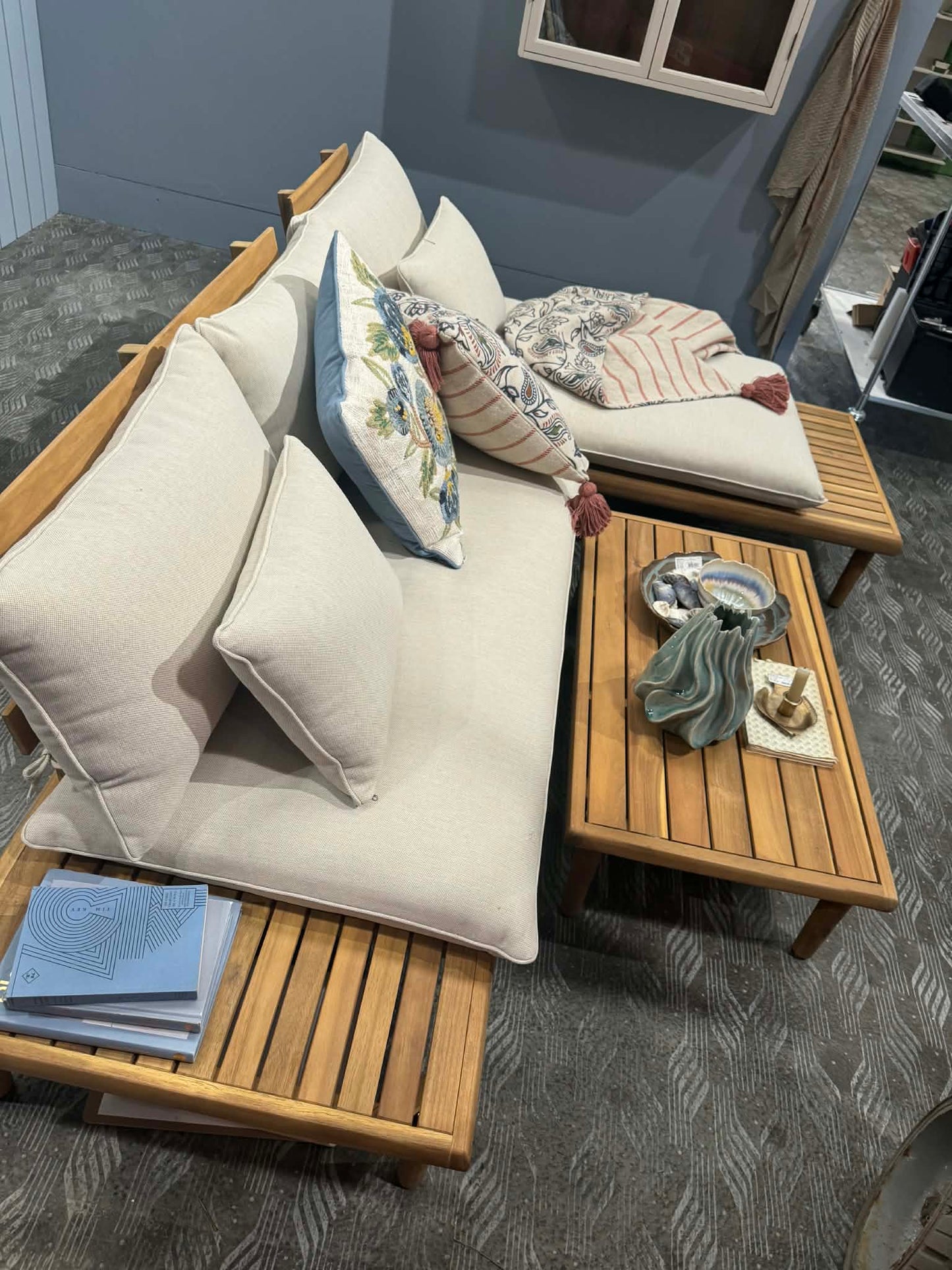 Cesano loungesett – Japandi-inspirert utesett i akasietre