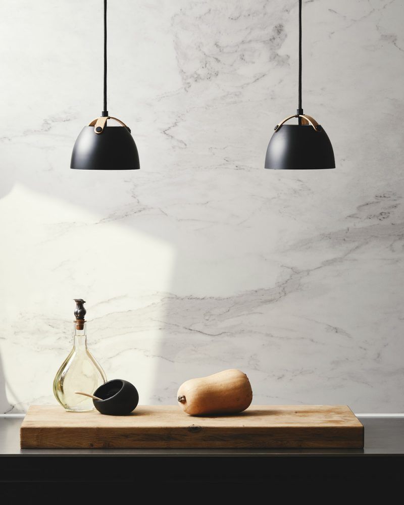 Oslo taklampe svart Ø24