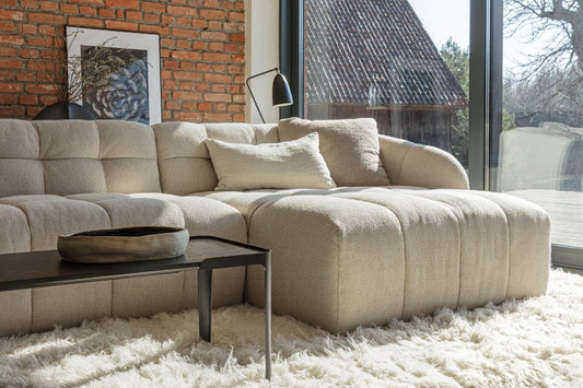 Personlig og varig innredning med Cube sofa fra @HOME Interiør Oslo
