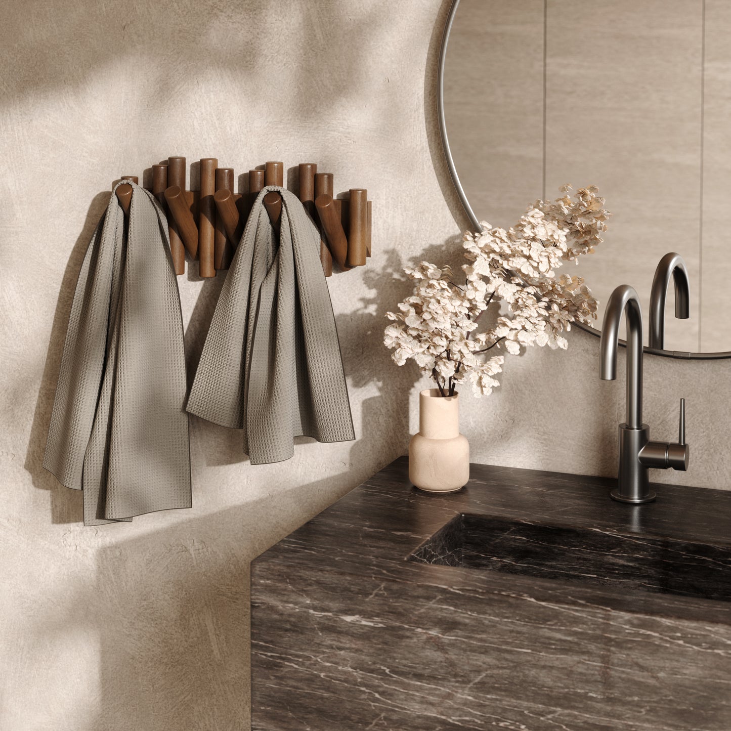 Picket knaggrekke walnut– funksjonelt design som også er veggkunst