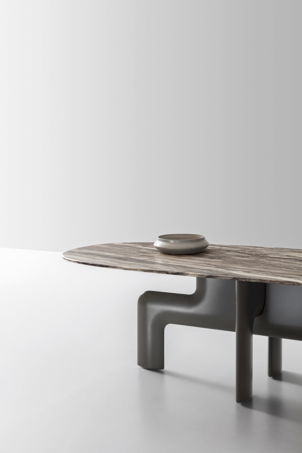 Biarittz spisebord marmor
