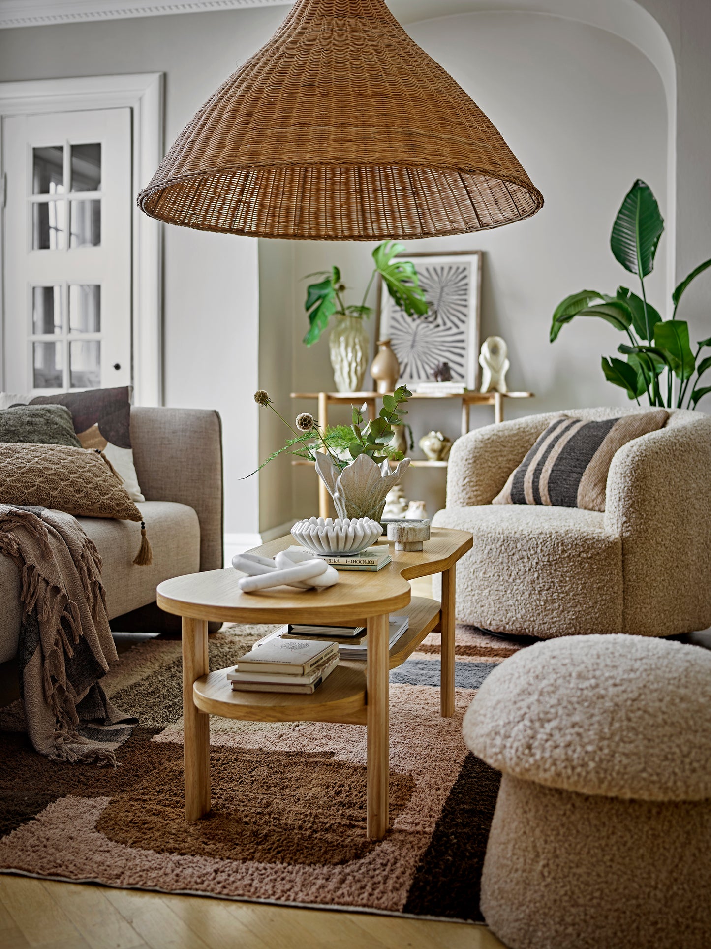 Bocca loungestol – myk form med praktisk svingfunksjon