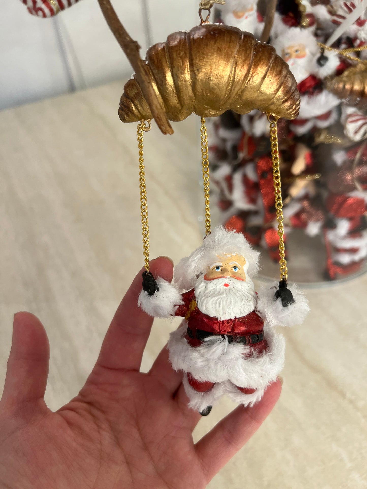 Nissen og croissant, Juletrepynt