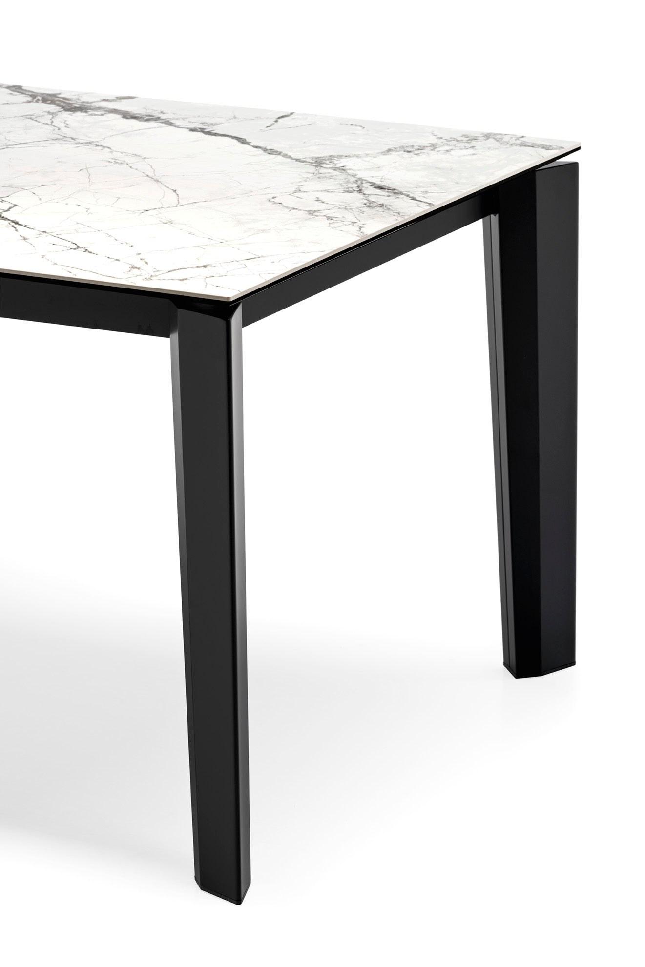 Delta spisebord 3 størrelser med utrekk