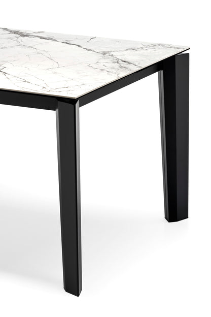 Delta spisebord 3 størrelser med utrekk