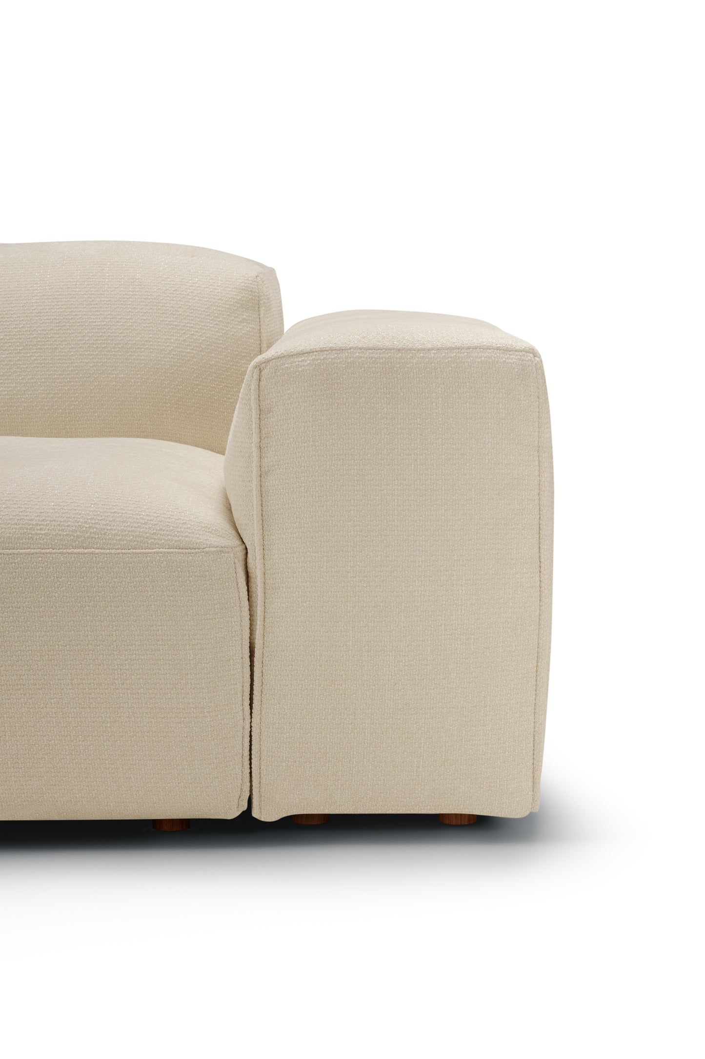 Edda XL sofa oppsett Sneak grey beige tekstil sett fra en annen vinkel – møbelfaghandel i Oslo