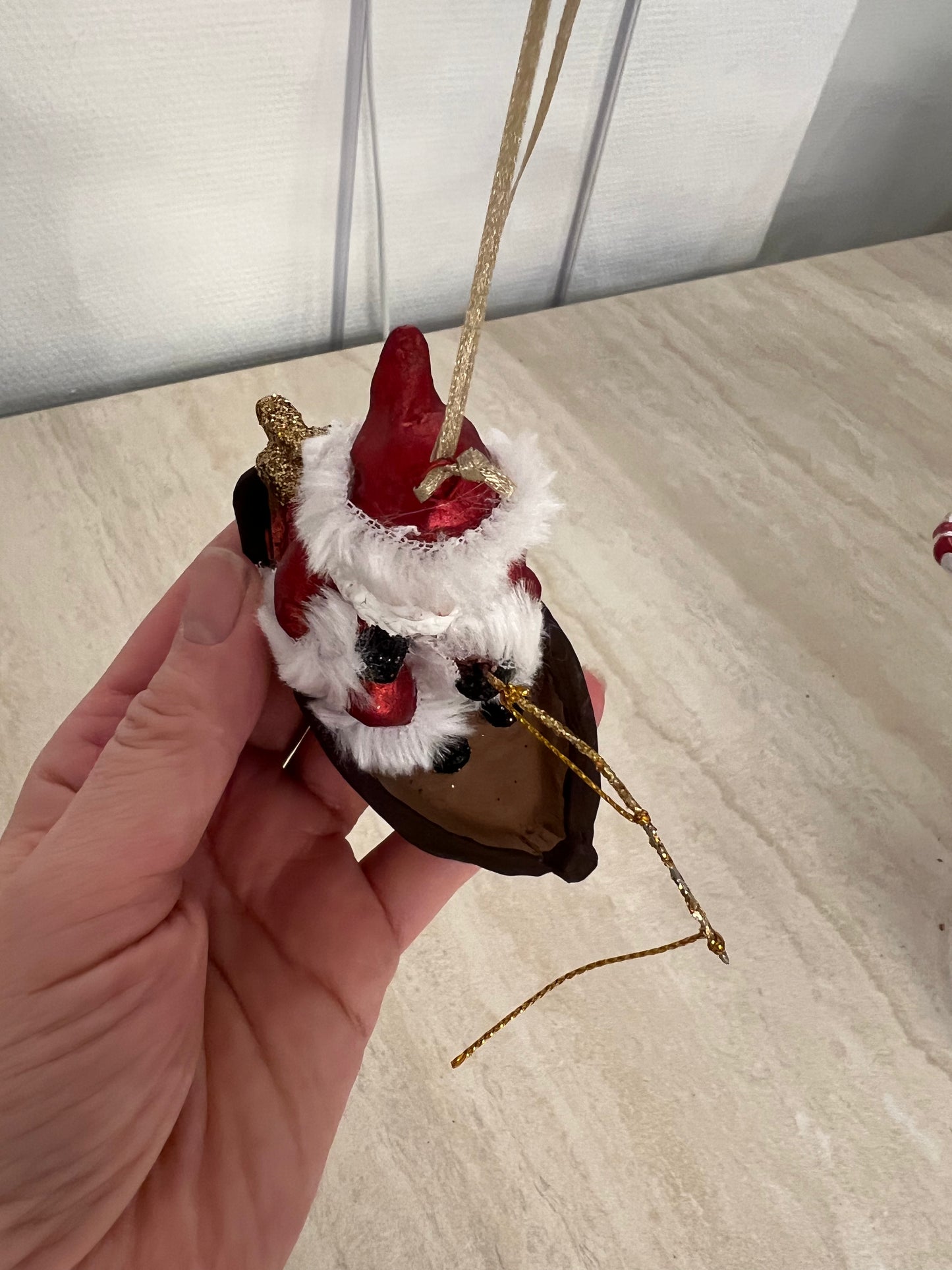 Ro ro til fiskeskjær, Juletrepynt