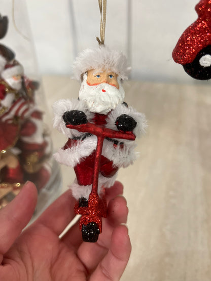 Suser av gårde, Juletrepynt