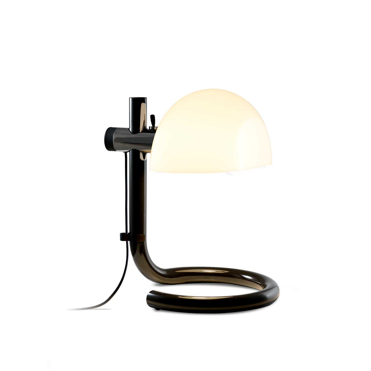 Lauro M bordlampe fra Marset i mørk brun og hvit