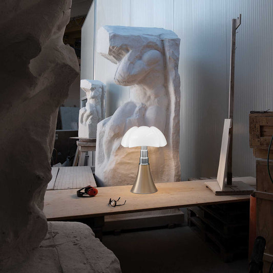 Pipistrello Medio Ikonisk bordlampe