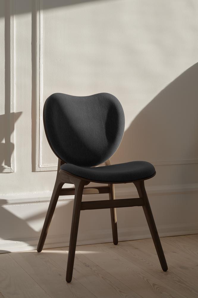 A Conversation Piece, spisestol, en del av kategorien Lenestol - At Home Interiør