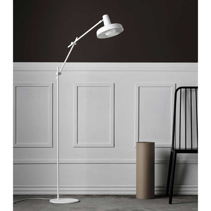 Arigato 1 Gulvlampe, en del av kategorien Gulvlampe - At Home Interiør