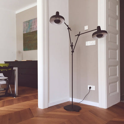 Arigato 2 Gulvlampe, en del av kategorien Gulvlampe - At Home Interiør