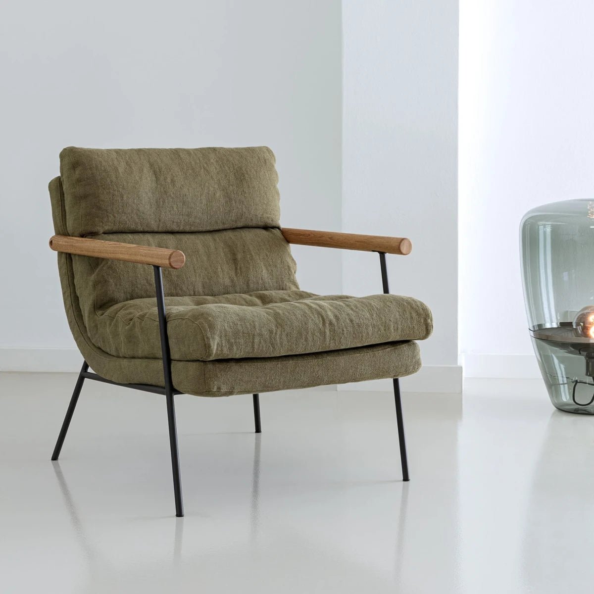 Bill Lenestol Lav rygg Tekstil, en del av kategorien Lenestol - At Home Interiør