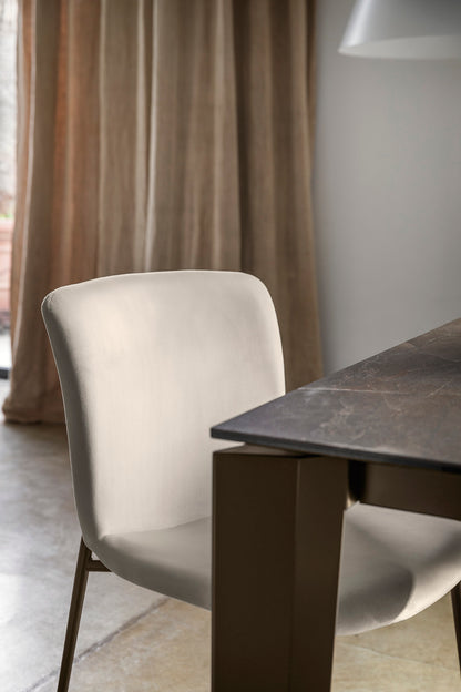 Delta spisebord 3 størrelser med utrekk