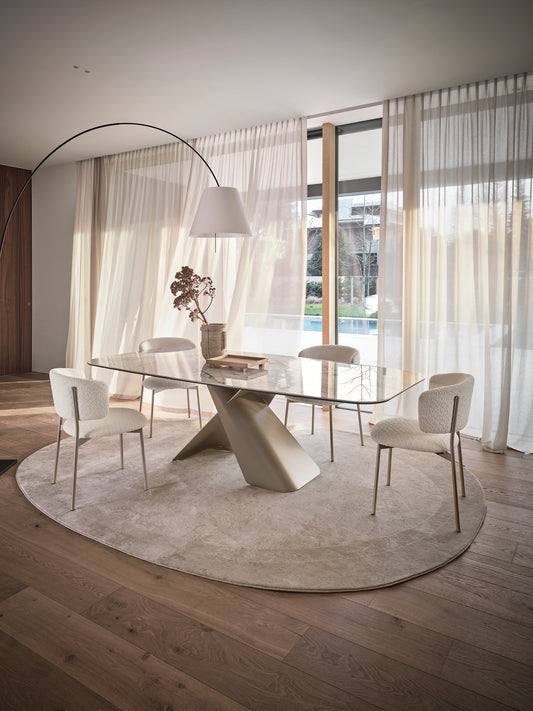 Axiom uttrekkbart spisebord 165-240 – @HOME Interiør Oslo