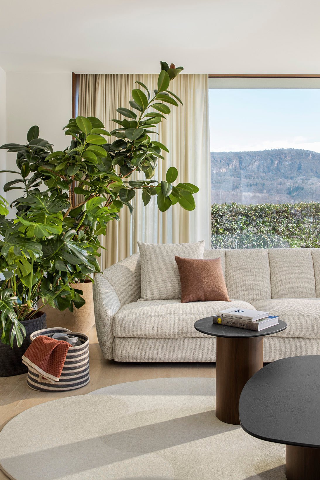 Curved Gulvteppe 300*200, en del av kategorien Gulvteppe - At Home Interiør