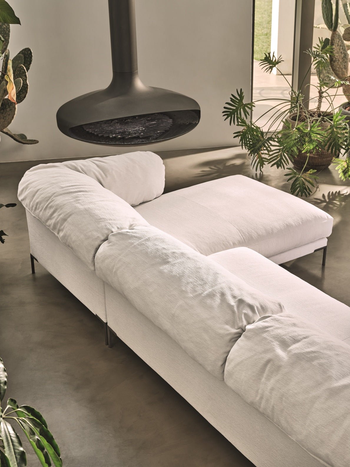 Drop hjørnesofa med chaiselongue, Ditre Italia, en del av kategorien Hjørnesofa - At Home Interiør