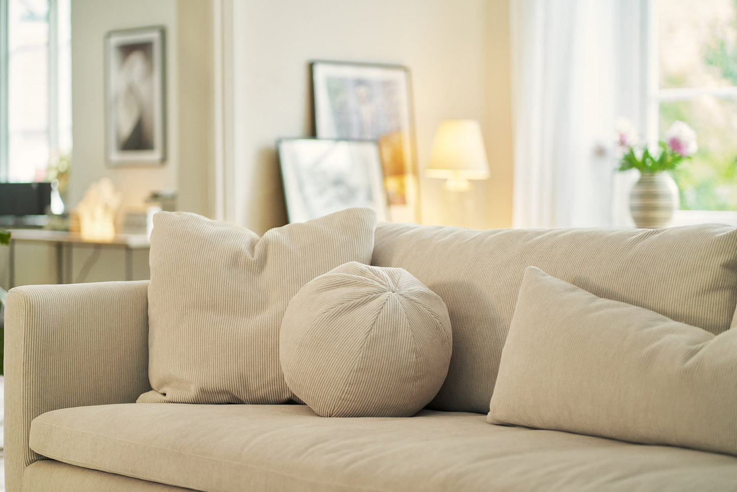 Lill 4 - seter sofa, LCV Kord natur, en del av kategorien 4 - seter - At Home Interiør