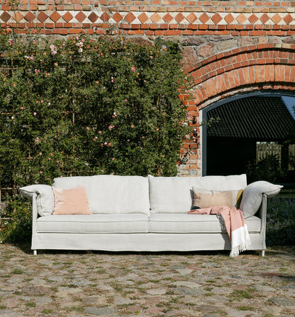 Lotus sofaserie – like fin ute som inne, en del av kategorien utendørs - At Home Interiør