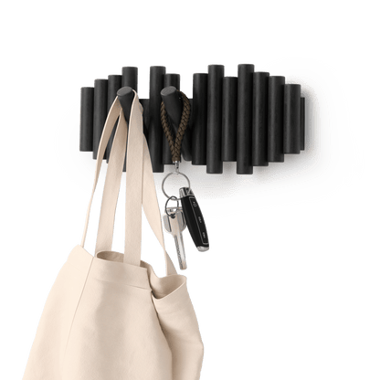 Picket knaggrekke sort– funksjonelt design som også er veggkunst, en del av kategorien - At Home Interiør