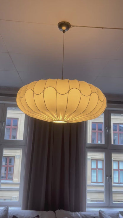 Bladverk lampeskjerm i hvit tekstil – 50 og 70 cm