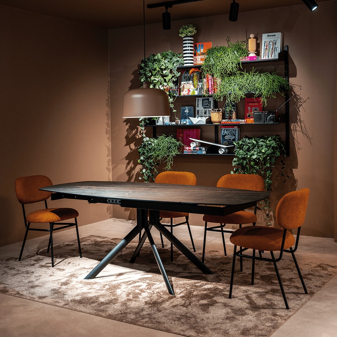 Shelfy C6 sort eller hvit, en del av kategorien Spisestuestol - At Home Interiør