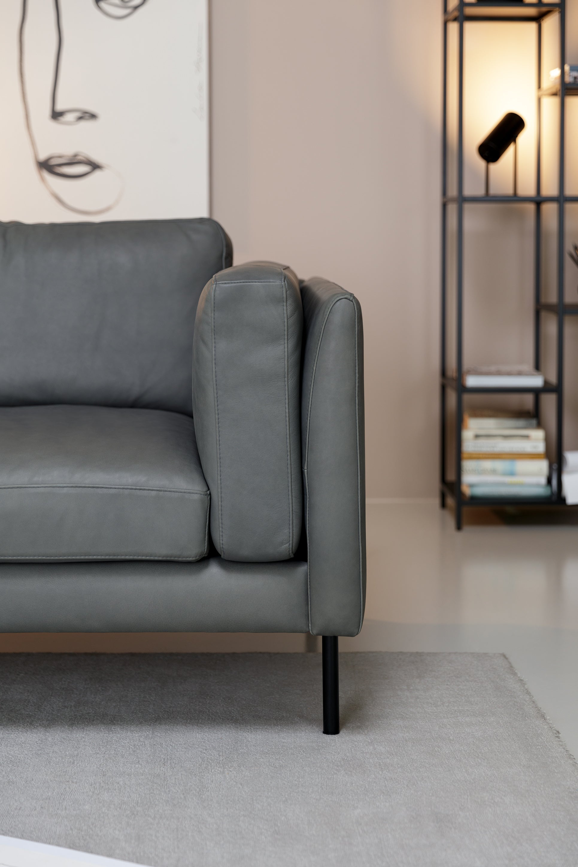 Sigge 3,5 seter sofa, Anilin skinn, en del av kategorien 4 - seter - At Home Interiør