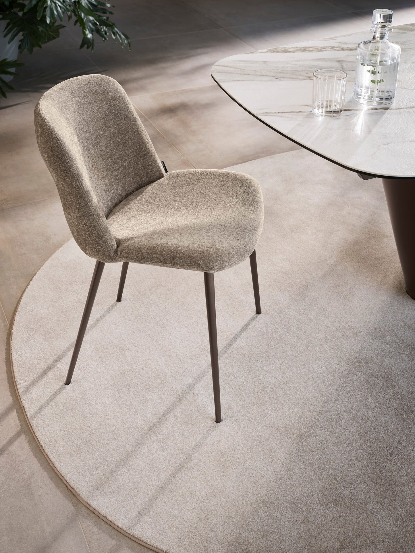 Sky Beige Gulvteppe 350*240, en del av kategorien Gulvteppe - At Home Interiør