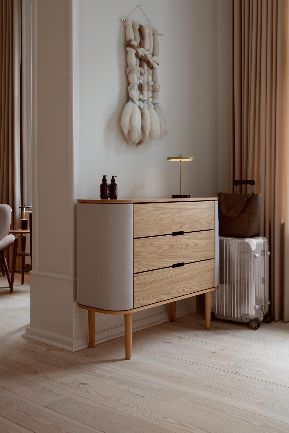 Treasures kommode, en del av kategorien skap - At Home Interiør