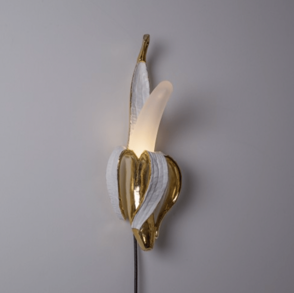 Banan Lampe Phooey Gull, en del av kategorien Vegglampe - At Home Interiør