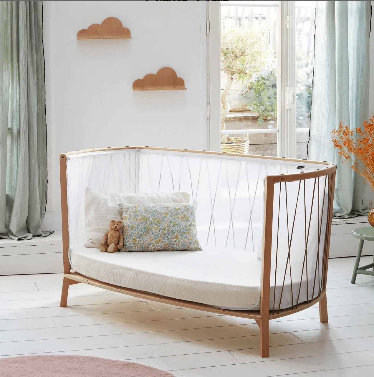 Charlie Crane KIMI Baby Bed, en del av kategorien Furniture - At Home Interiør