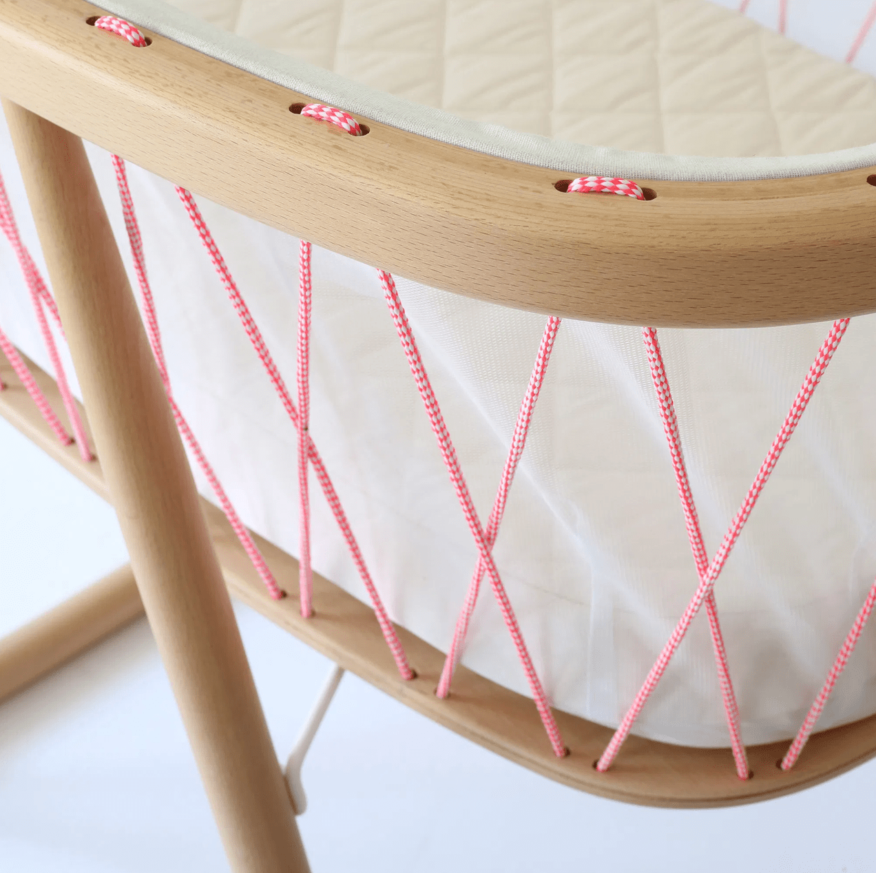Charlie Crane KUMI Crib Mesh, en del av kategorien Furniture - At Home Interiør