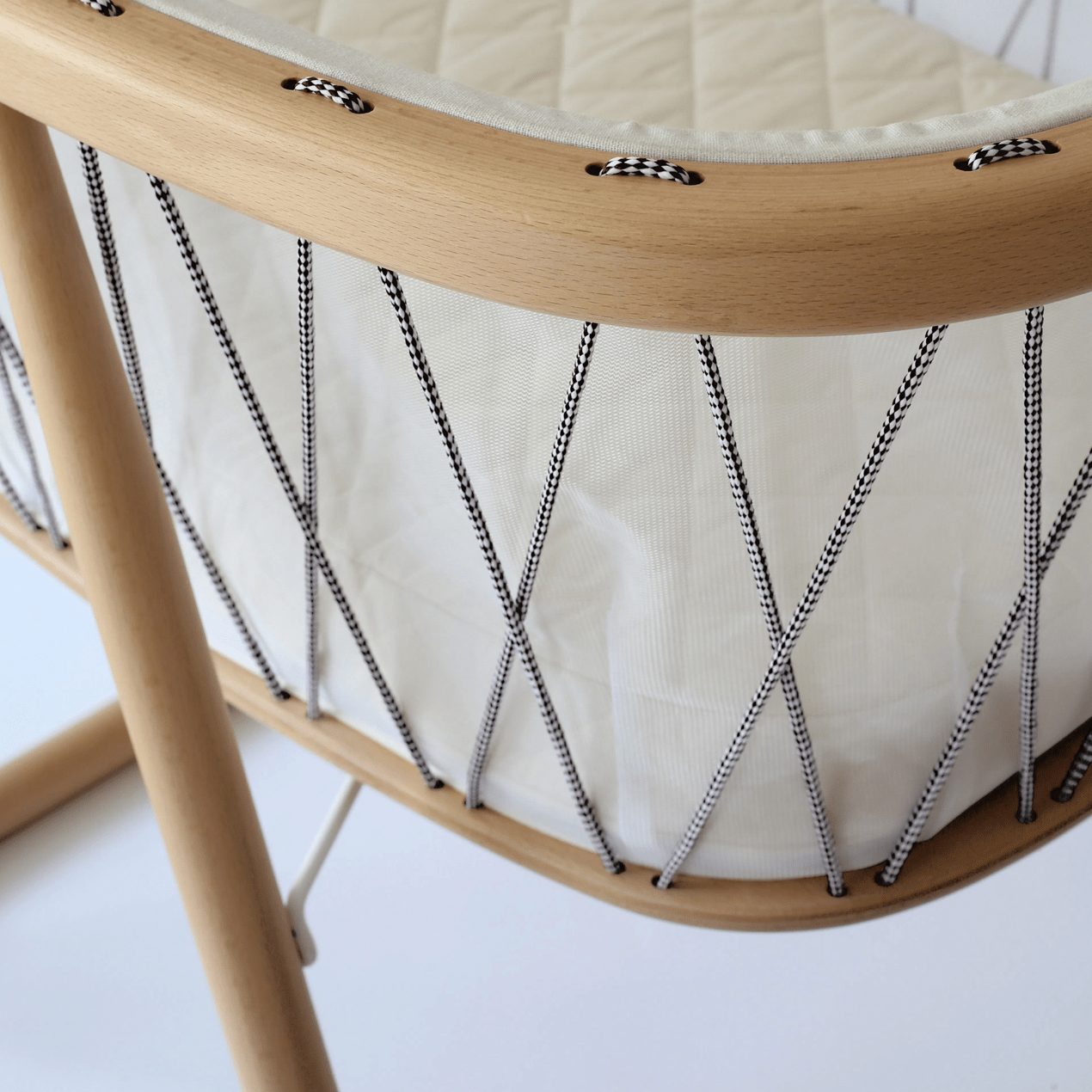 Charlie Crane KUMI Crib Mesh, en del av kategorien Furniture - At Home Interiør