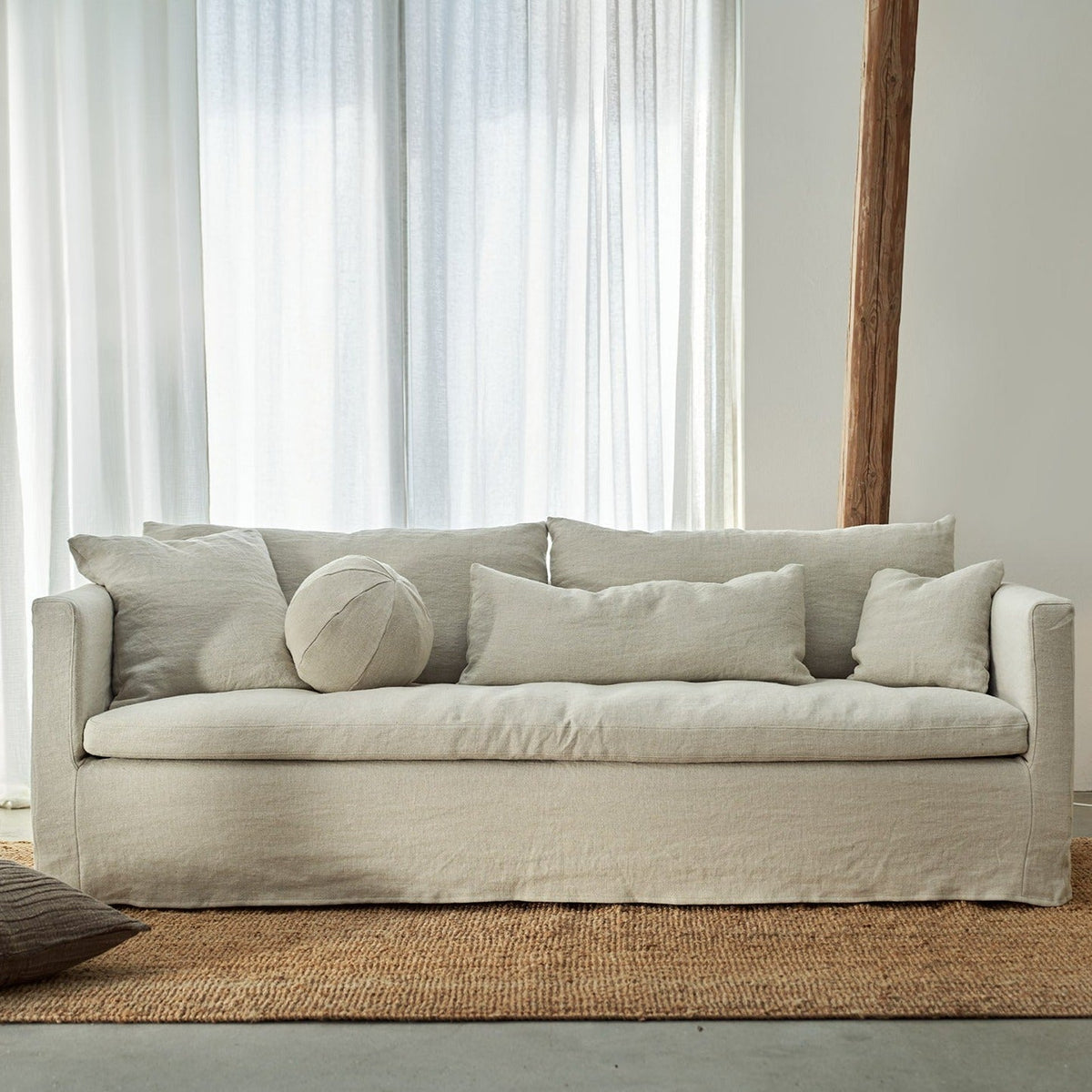 Lill 3-seter sofa – @HOME Interiør Oslo